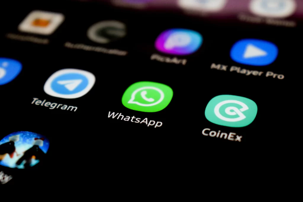 WhatsApp’ta Yenilik: Dinlenince Kaybolan Sesli Mesajlar