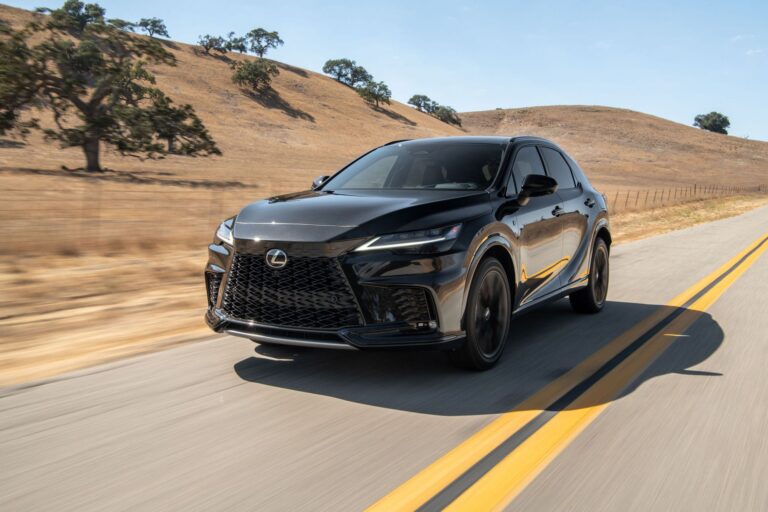 Lexus LBX, GR Yaris Motoru ile Piyasaya Sürüldü!